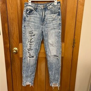 American Eagle Distressed Mom Blue Jeans